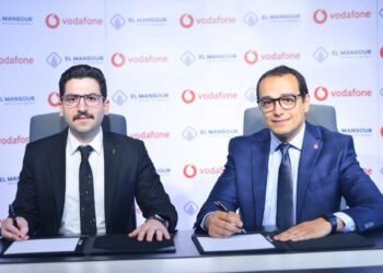 «فودافون مصر» توقع اتفاقية شراكة مع «المنصور للتطوير العقاري »لتوفير خدمات Triple play في 7مشروعات سكنية وسياحية