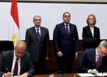 مصر تنفذ مشروعات تكرير وبتروكيماويات جديدة بـ9 مليارات دولار