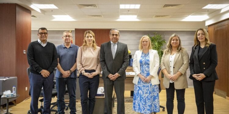 “العاصمة الإدارية للتنمية العمرانية” تستقبل وفد البنك الأوروبي لإعادة الإعمار والتنمية لاستكشاف فرص التعاون 