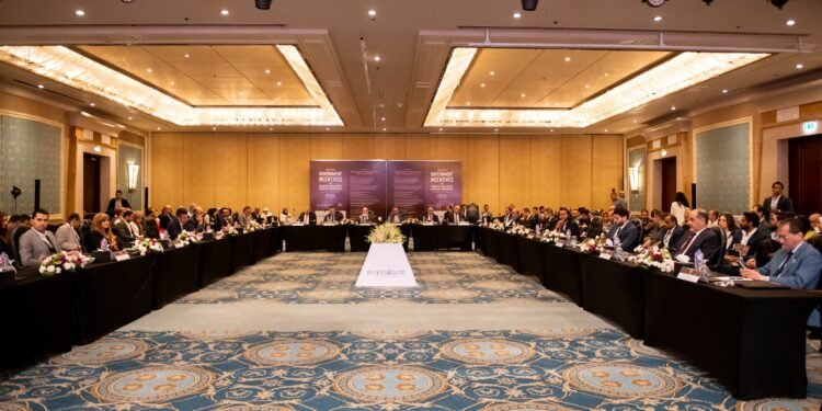 «إنفستجيت» تستعرض الحوافز الحكومية والفرص الاستثمارية الواعدة