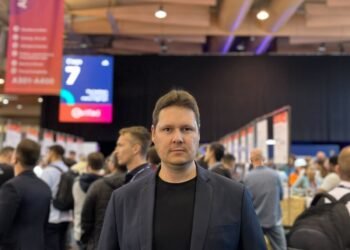 «اندرايف» تطلق قطاع المشاريع الجديدة بتعيين” أندريس سيمت “لاستثمار 100 مليون دولار في الشركات الناشئة الواعدة 