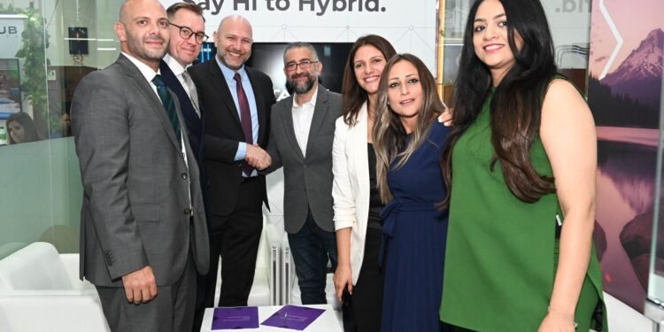 شراكة بين “نيوتنكس وراية” لمراكز البيانات لدفع التحول الرقمى ونشر خدمات الحوسبة السحابية في مصر