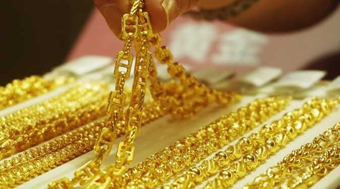 آي صاغة: سوق الذهب بمصر تواجه “كارثة” وتوقف بعض المحال عن العمل