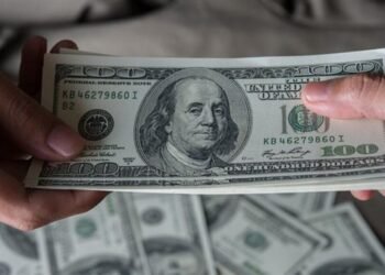 مصر تتلقى قرضاً جديداً بـ250 مليون دولار لشراء النفط والسلع الزراعية