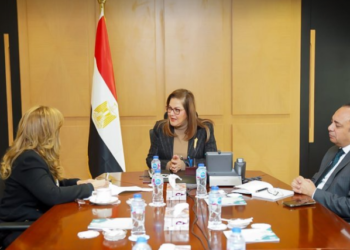 وزيرة التخطيط: الصندوق السيادي يسعي لتطوير الشركات التابعة لمصر القابضة للتأمين