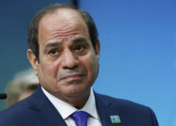السيسي: الدولار يمثل دائما مشكلة لمصر