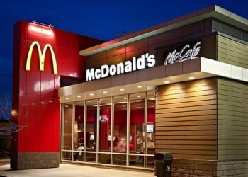 سهم ماكدونالدز يفقد 2% منذ بداية العام بسبب المقاطعة