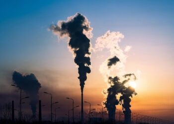 الاتحاد الأوروبي يستهدف القضاء على انبعاثات الصناعة في 2050