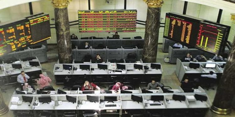 سهم CIB يهبط 1.83% ويدفع مؤشرات البورصة للتراجع 0.67% بالختام