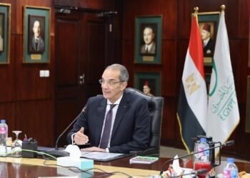 وزير الاتصالات يشهد توقيع 4 مذكرات تفاهم لتدريب وتأهيل خريجى جامعات الصعيد