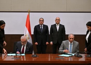 توقيع عقد تخصيص مشروع طبي تعليمي بمدينة الشروق باستثمارات 300 مليون دولار