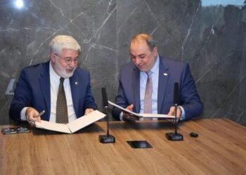 الجامعة الأمريكية في بيروت وأكاديمية الملكة رانيا توقعان مذكرة تفاهم لتعزيز جودة التعليم في العالم العربي