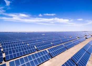 العراق يضع خطة لإنتاج 12 ألف ميجاوات من الطاقة الشمسية بنهاية 2030