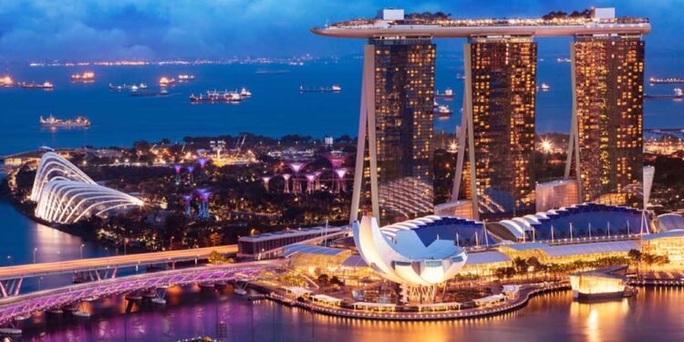 سنغافورة تخطط لصندوق بـ3.7 مليار دولار للتحول للطاقة النظيفة