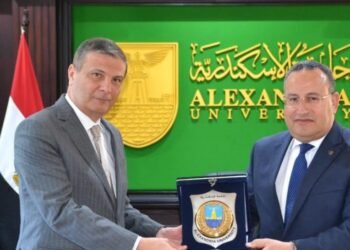 البنك الزراعي يبحث وجامعة الاسكندرية يبحثان تعزيز التعاون في مجالات التنمية الزراعية واستصلاح الأراضي