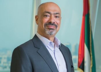 الرئيس التنفيذي لمجموعة &e: نفاوض الحكومة للحصول على رخصة الجيل الخامس