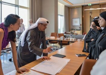 العبار: “دبي سكوير” مدينة سكنية وفندقية وتجارية على مساحة 7500 متر مربع