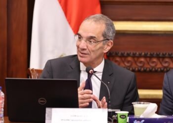 وزير الاتصالات: جاري إنشاء 5 كابلات بحرية دولية جديدة من خلال تحالفات دولية