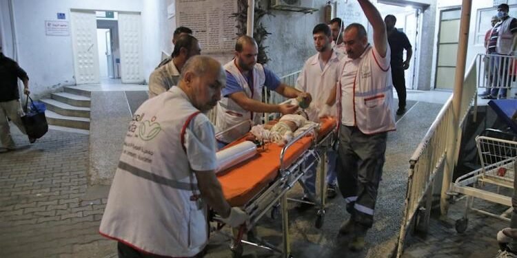 الصحة الفلسطينية: استشهاد 32414 شخصا وإصابة أكثر من 74 ألف آخرين