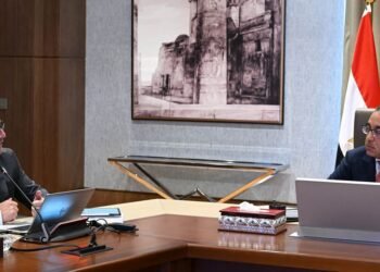 اقتصادية قناة السويس تتعاقد على 127 مشروعاً بتكلفة استثمارية 2.8 مليار خلال 10 شهور