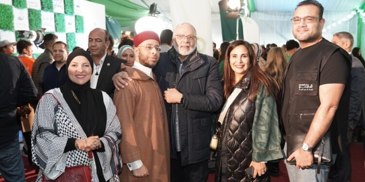 بنك الطعام المصري يجمع مشاهير والأسر الأكثر احتياجا على مائدة إفطار واحدة