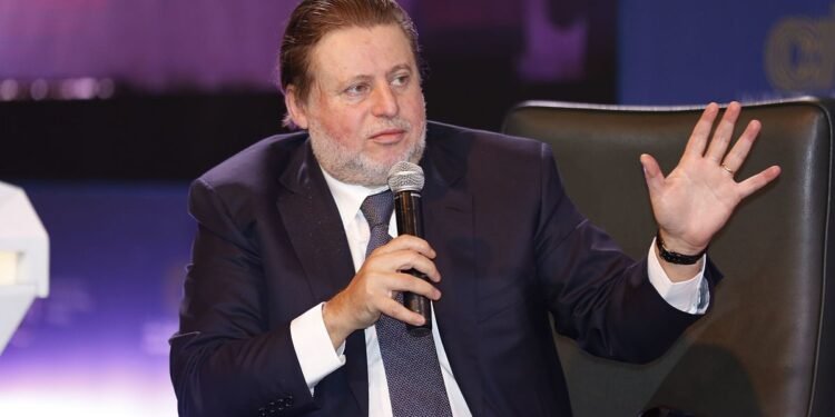 البنك المركزي: لدينا ما يفيض عن سداد التزاماتنا الدولارية