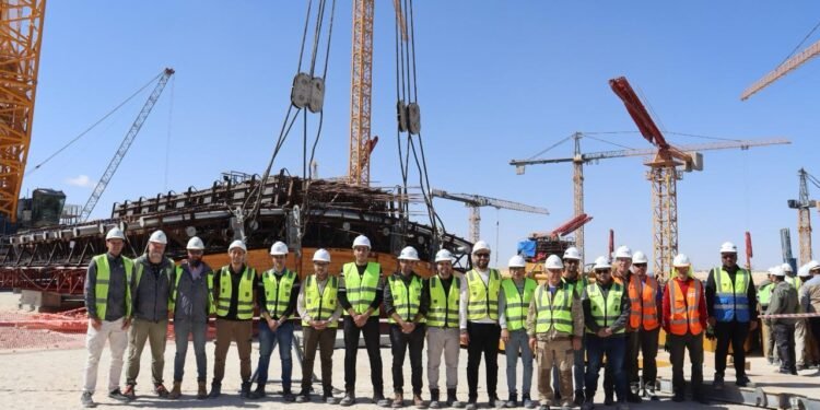 بدء تركيب غلاف وعاء الاحتواء الداخلي للمجموعة الأولى بمحطة الضبعة النووية