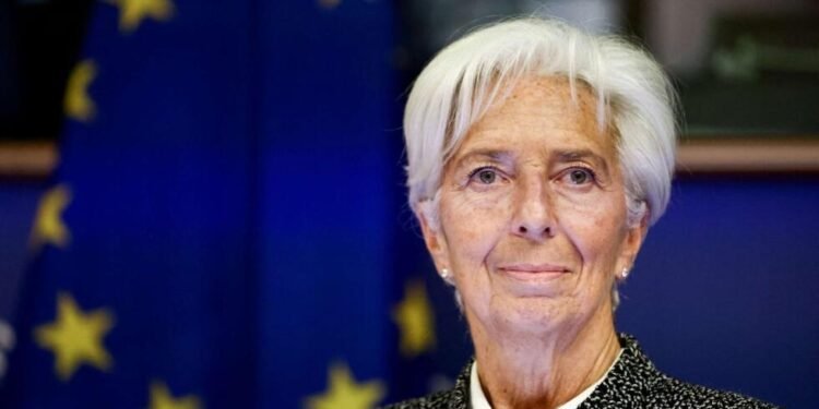رئيسة المركزي الأوروبي تلمح لخفض الفائدة في وقت قريب