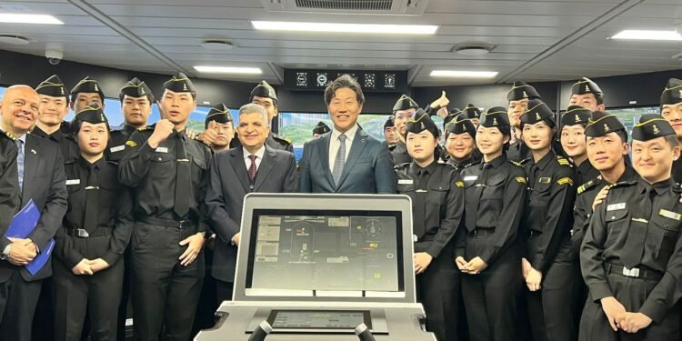 الفريق أسامة ربيع: نولي اهتماما كبيرا بتطوير مجال البحوث البيئية