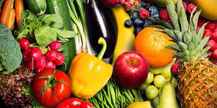 رويترز: توقعات بارتفاع التضخم في مصر خلال مارس بعد خفض قيمة الجنيه