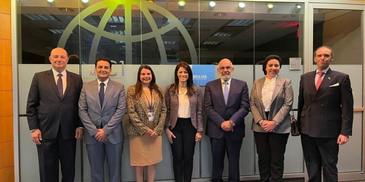 وزيرة التعاون الدولي تلتقي مُمثلي مجلسي النواب والشيوخ