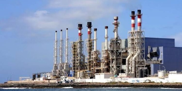 مصر تخطط لطرح مشاريع محطات تحلية مياه خلال أسابيع