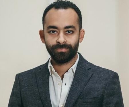 أحمد قدرى: توطين الصناعة واستمرار الإنتاج سببان لاستقرار سعر الصرف