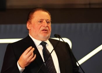 حسن عبد الله: نواجه ضغوطًا متزايدة بسبب زيادة الحاجة لحشد طرق للتمويل المستدام