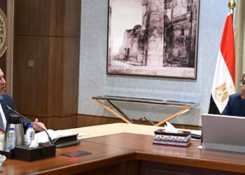 التشغيل التجريبي لـ 10 سيارات كهربائية داخل العاصمة الإدارية اعتباراً من غد