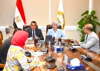 وزيرا البيئة والتنمية المحلية يتابعان مستجدات تنفيذ منظومة إدارة المخلفات الصلبة