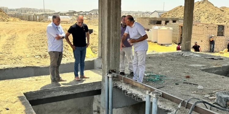 وزير الإسكان: تنفيذ خطوط صرف صحي بطول 40 كم لمشروع بيت الوطن