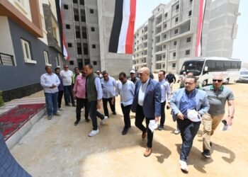 وزير الإسكان يتفقد وحدات “سكن لكل المصريين”  ببنى سويف الجديدة
