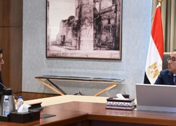 رئيس الوزراء يلتقي وزير الزراعة اللبناني لمناقشة سبل دعم التعاون المشترك