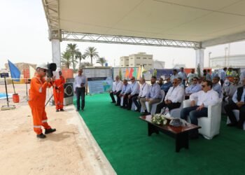 مناورة بحرية بترولية بالعلمين بالتزامن مع حفر أول بئر بالمياه العميقة غرب المتوسط