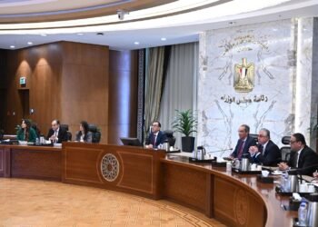 رئيس الوزراء يناقش الترتيبات المطلوبة لمؤتمر الاستثمار المشترك بين مصر والاتحاد الأوروبي