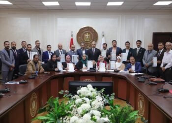 وزير العمل يشهد تسليم الدفعة الثانية من “الرخص الدائمة ” لمراكز تدريب مهني خاصة