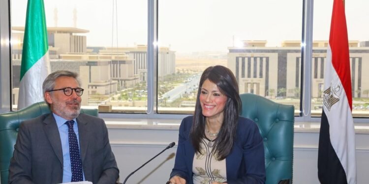 100 مليون دولار قيمة مشروعات المرحلة الثالثة للبرنامج المصري الإيطالي لمبادلة الديون