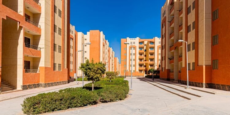 وزير الإسكان: جارٍ تنفيذ 9 عمارات سكنية بـ”سكن لكل المصريين” في أسيوط الجديدة