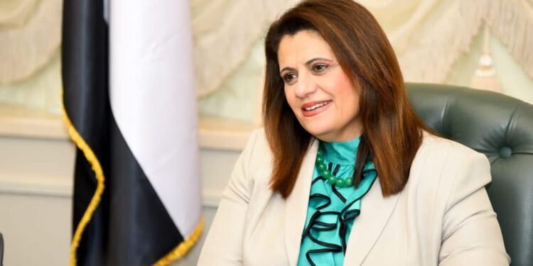 الهجرة: 1.976 مليار دولار قيمة أوامر الدفع الصادرة للمستفيدين من مبادرة سيارات المصريين بالخارج