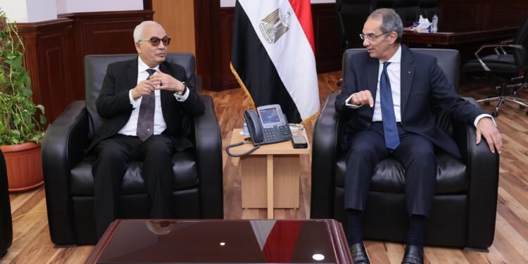 وزير الاتصالات: التوسع فى إنشاء مدارس WE للتكنولوجيا التطبيقي