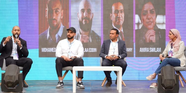 رواد الأعمال يناقشون الفرص والتحديات التى تواجه الشركات الناشئة