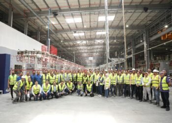 السفير التركي في مصر يزور مصنع بيكو بمدينة العاشر من رمضان ويتفقد مراحل التشغيل