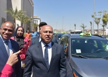 تشغيل أول تاكسي كهربائي في مصر بالعاصمة الإدارية