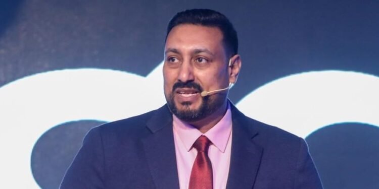 عاصم فاضل: مشروع “رأس الحكمة” يساعد علي رفع جودة المنتجات العقارية المختلفة